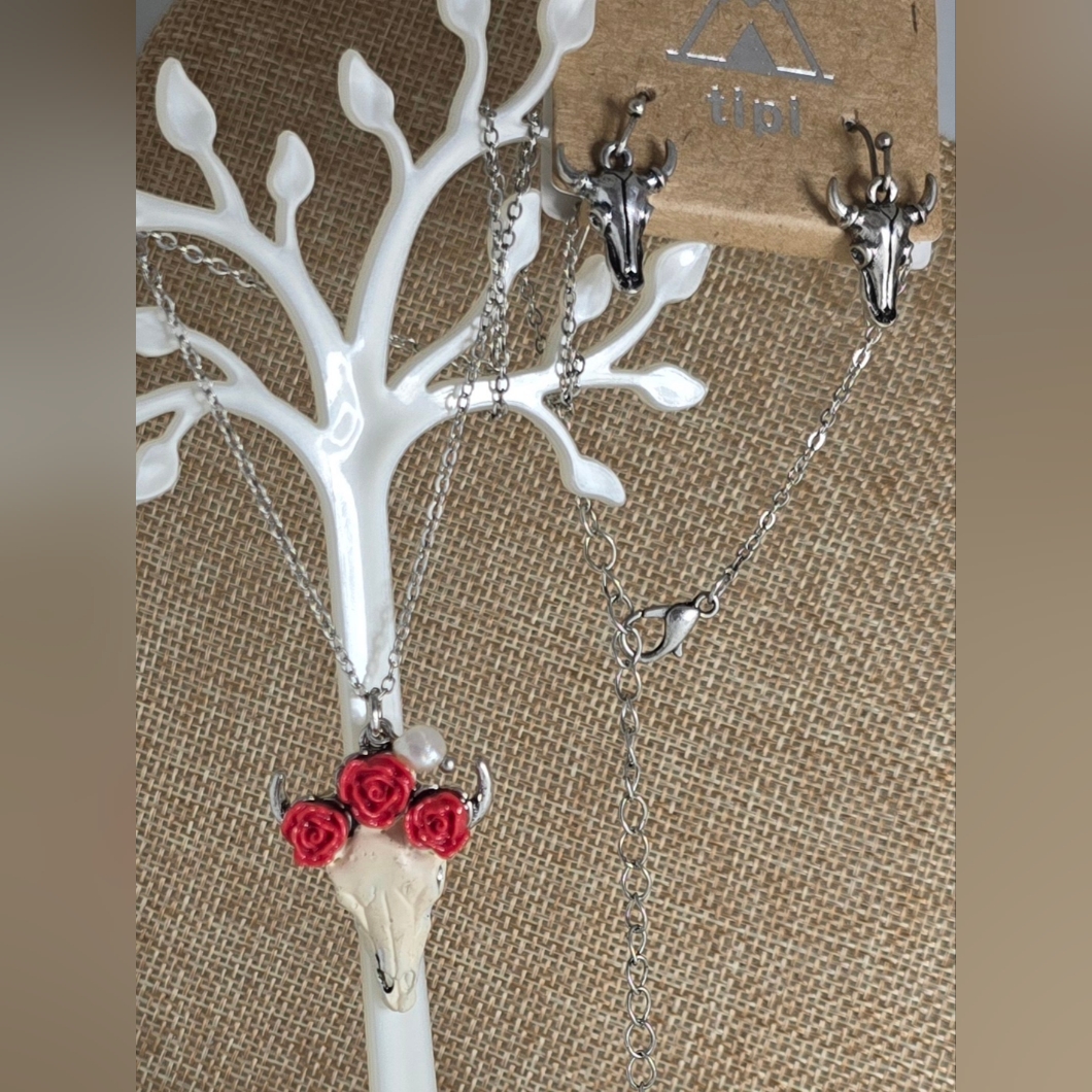 White Cow Steer Bull Skull Pink Rose Silver Pearl Necklace & Earrings